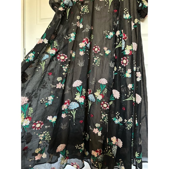 Mac Duggal Embroidered Bishop‎ Sleeve  V-Neck Flowy Gown - Picture 8 of 12